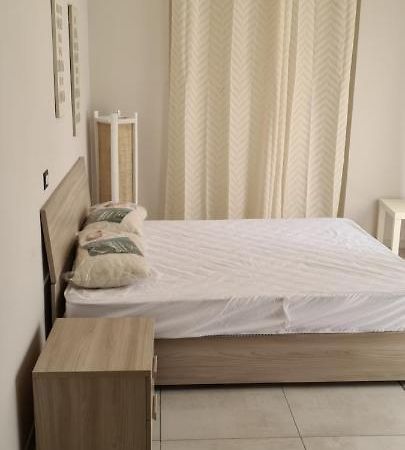 Garibaldi Room نابولي المظهر الخارجي الصورة