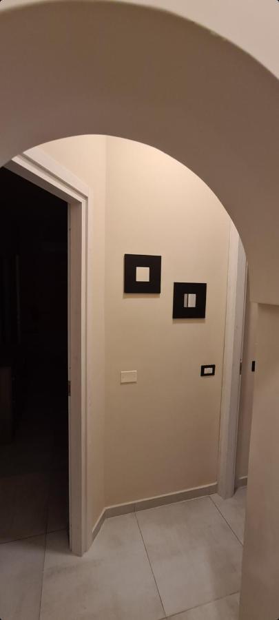 Garibaldi Room نابولي المظهر الخارجي الصورة