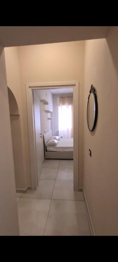 Garibaldi Room نابولي المظهر الخارجي الصورة